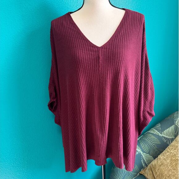 a.n.a. A New Approach Burgundy Short Sleeve Poncho Sweater Women's Large - Picture 9 of 11